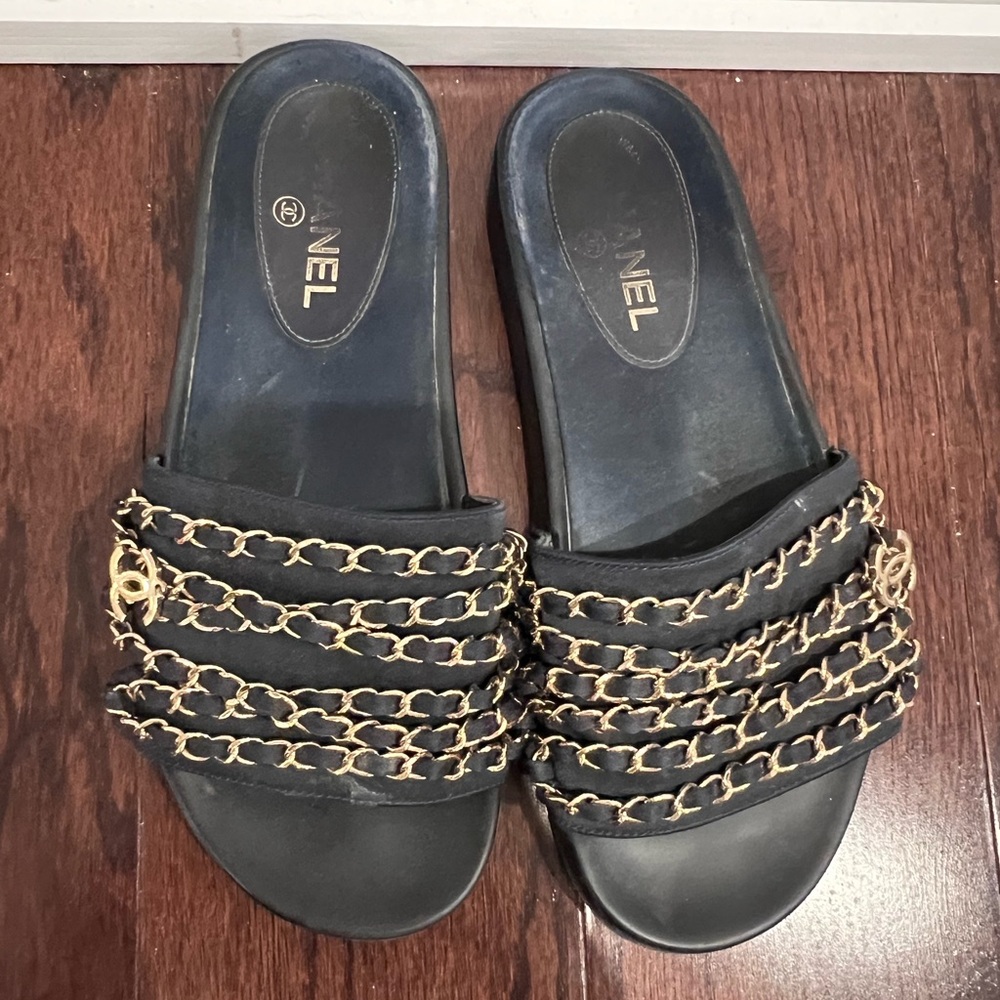 Chanel Slides - Satin Interlocking CC Logo